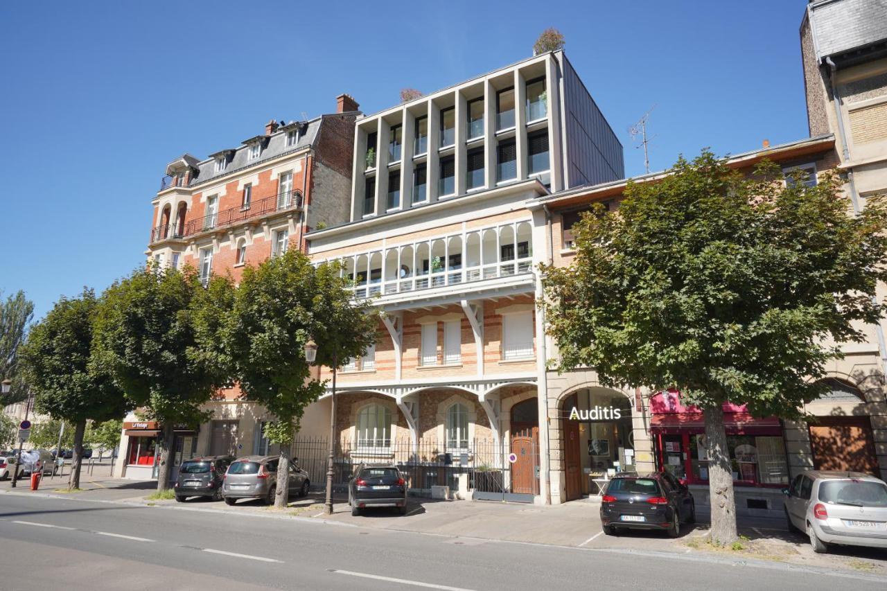 Les Suites 7 Anges - Parking, Vue Cathedrale & Centre Historique Reims Zewnętrze zdjęcie