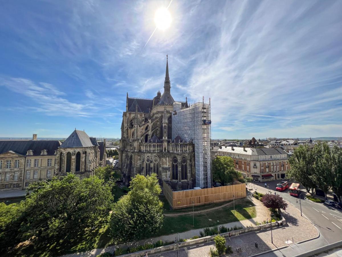 Les Suites 7 Anges - Parking, Vue Cathedrale & Centre Historique Reims Zewnętrze zdjęcie